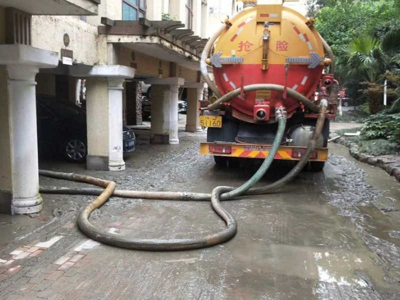 南宁高压车冲洗下水道、清理化粪池