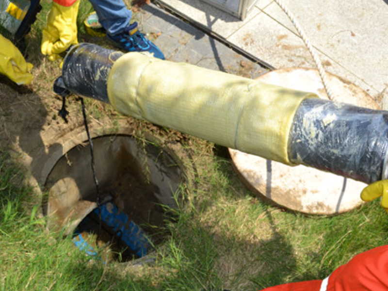 南宁低价疏通马桶地漏洗菜池清理化粪池24小时服务