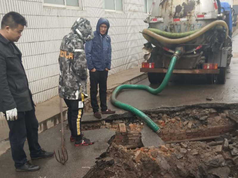 南宁疏通修改上下水管道修马桶洗菜盆地漏卫生间异味