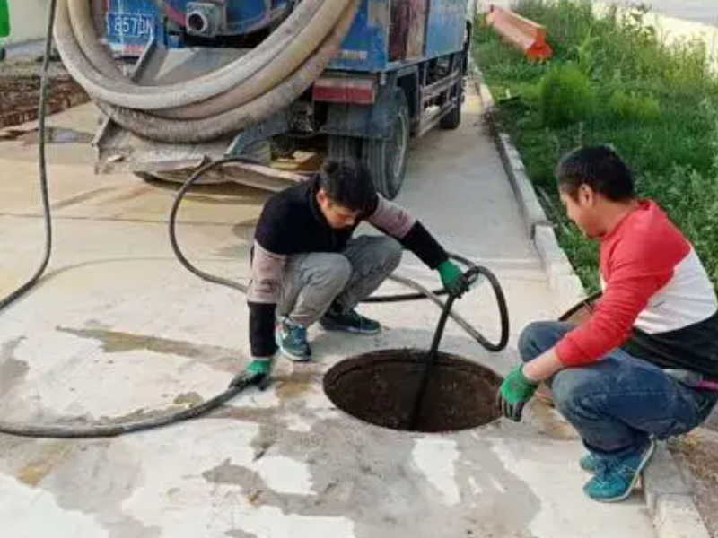 南宁化粪池清理高压洗管道疏通厕所马桶下水道改管排污