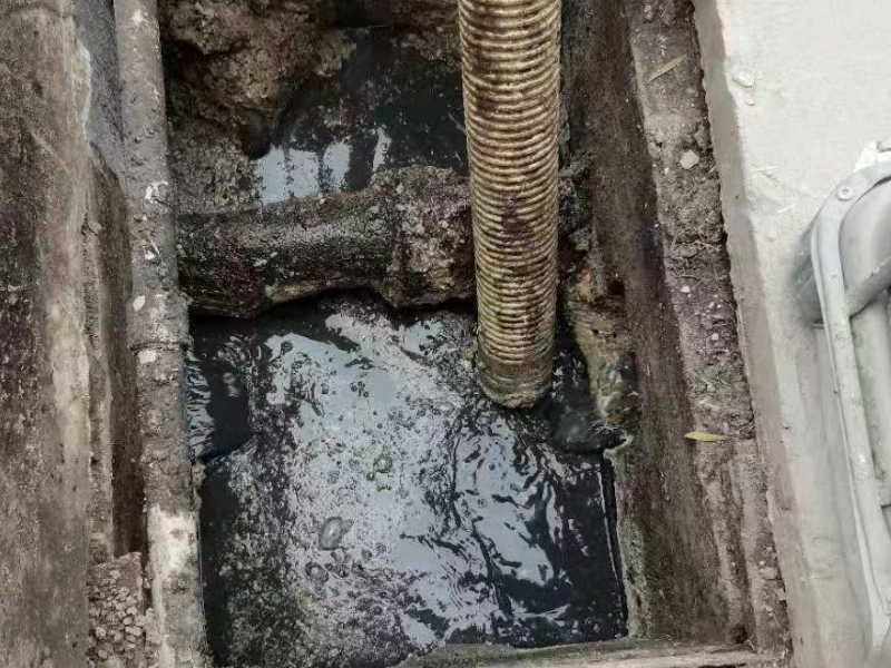 南宁专业疏通厕所马桶更换蹲坑水管漏水维修安装专业清